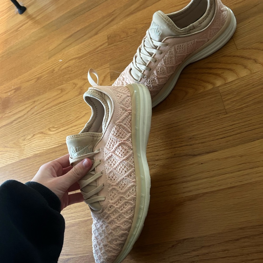 APL Sneakers - Picture 5 of 5